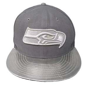 Seattle Seahawks NFL New Era 9FIFTY Snapback Hat Gray Silver Size L Flat Brim